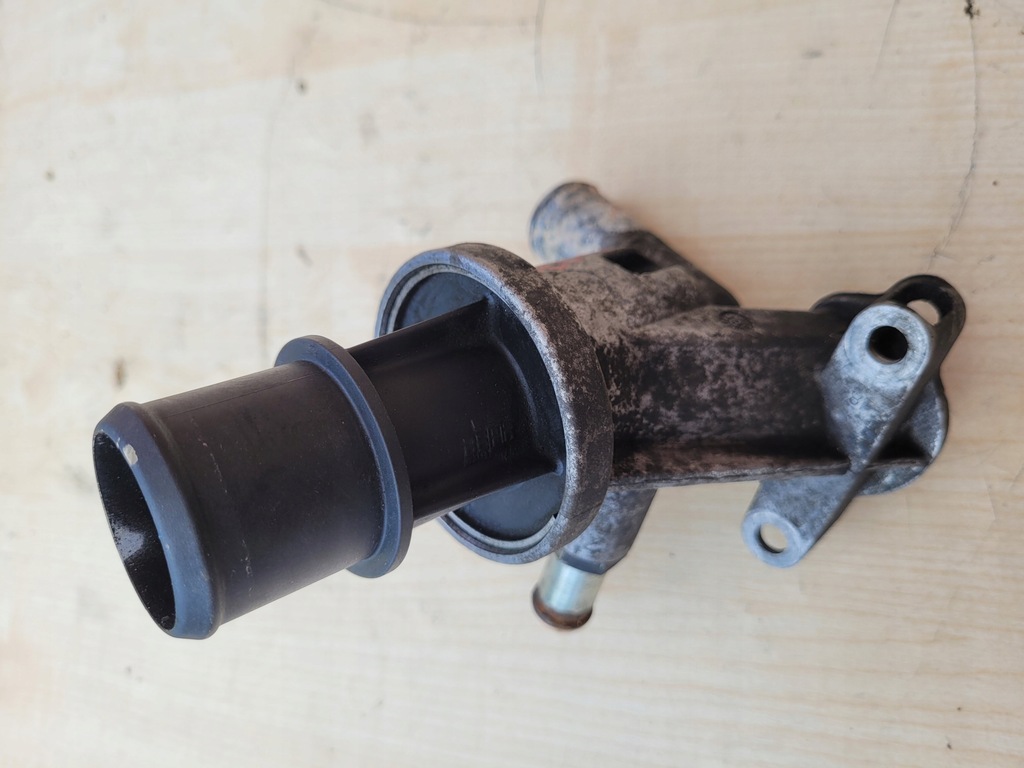 фото №10, Jeep cherokee kk 07-12 2.8 crd термостат корпус