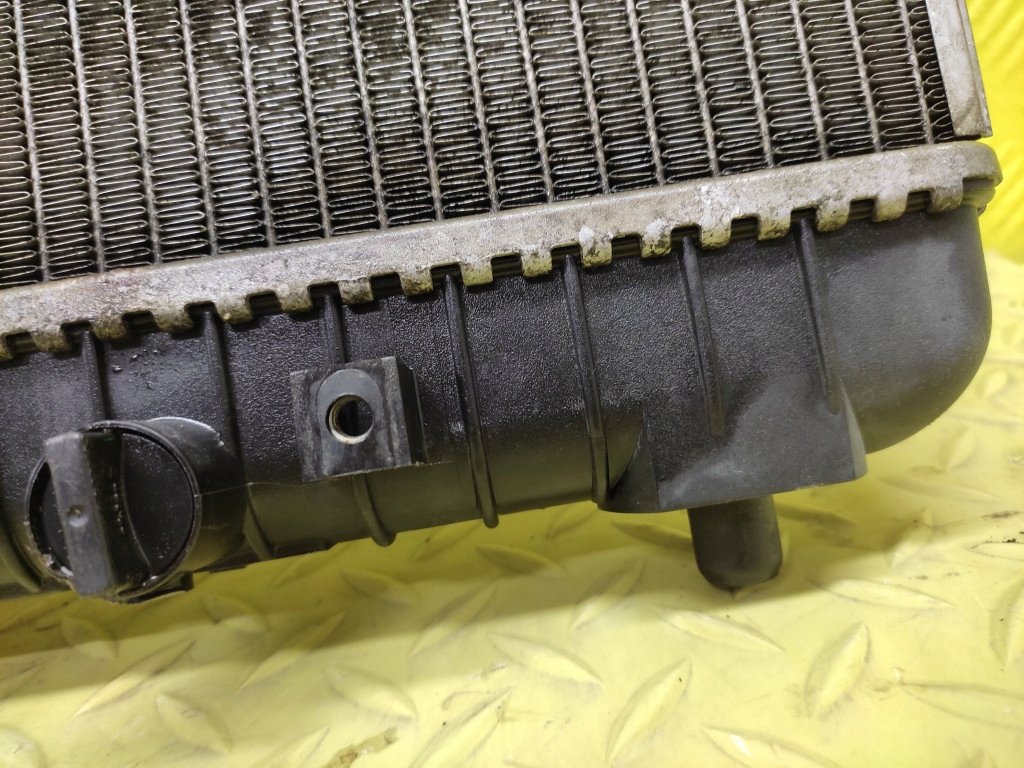 фото №9, Opel agila a 1.2 радиатор wody 09210556