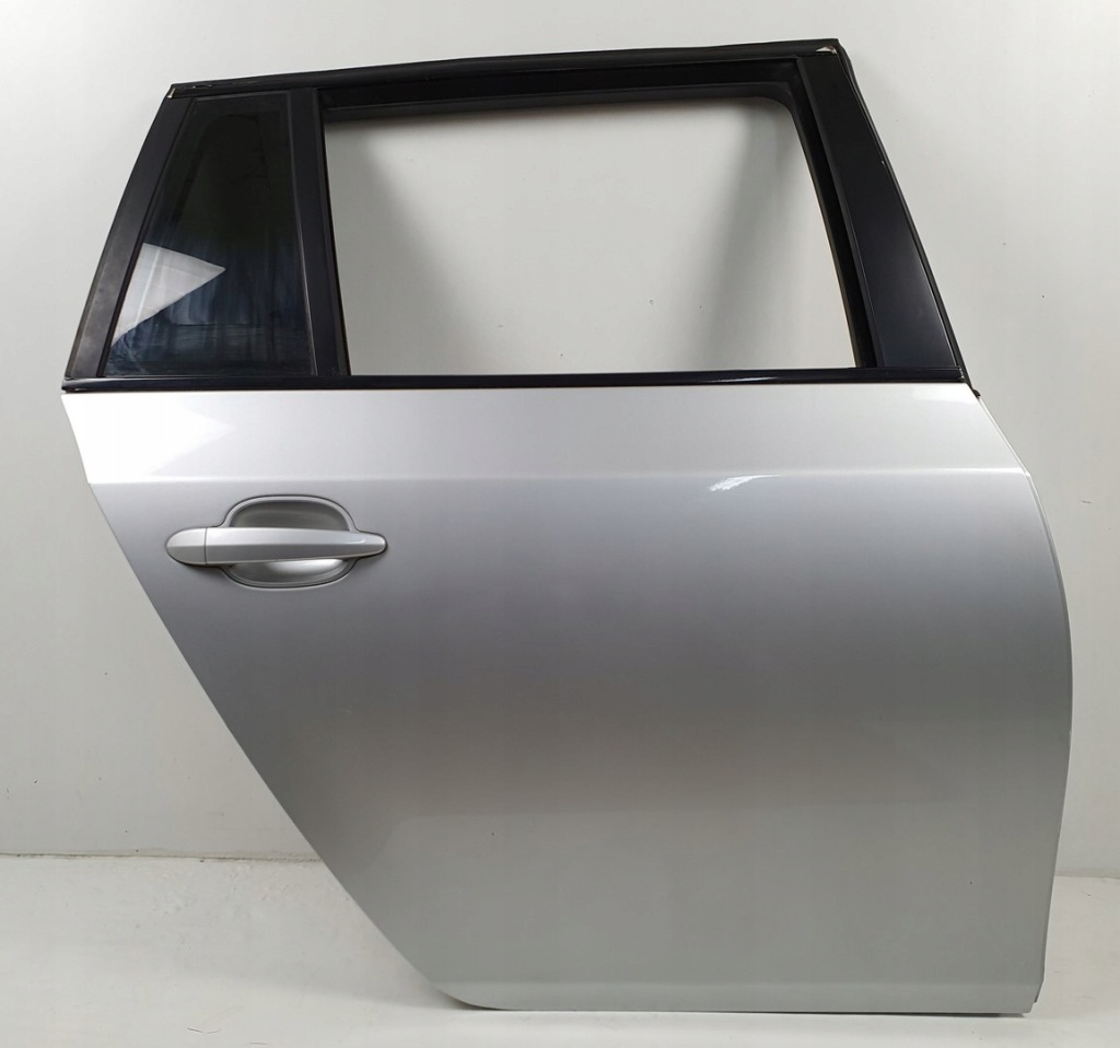 фото №1, Двері правий задня titansilber металік 354 bmw 5 e61