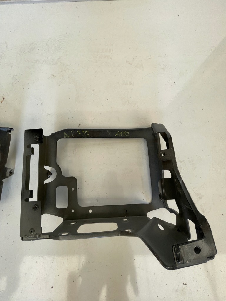 Кронштейн радіатора renault alpine a110 Ціна