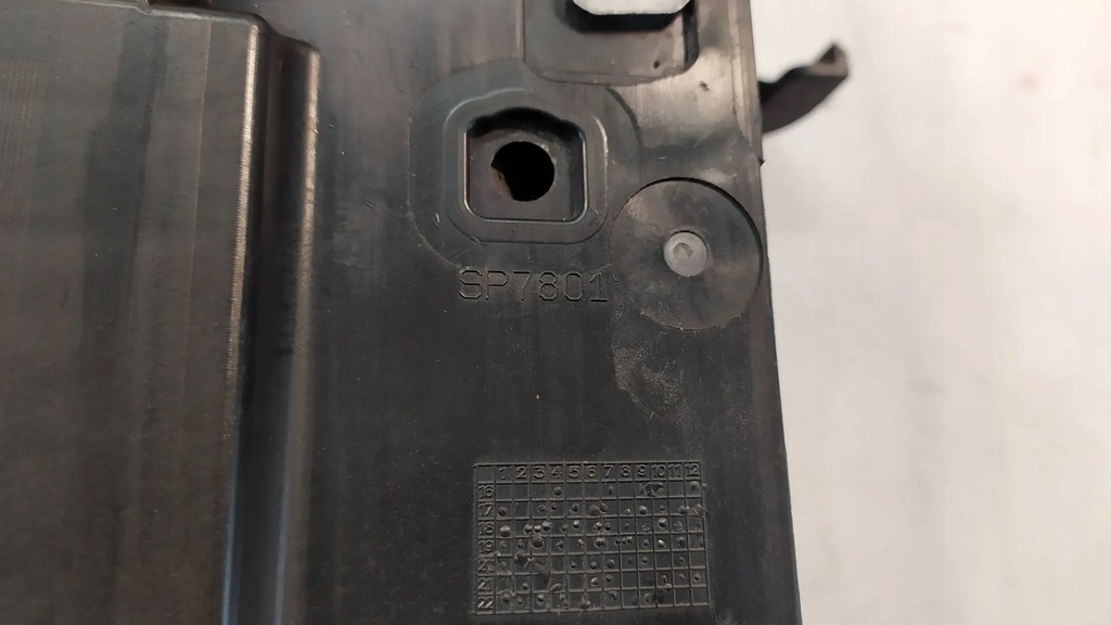 фото №9, Впуск воздуховод воздуха жалюзи ford fiesta mk8