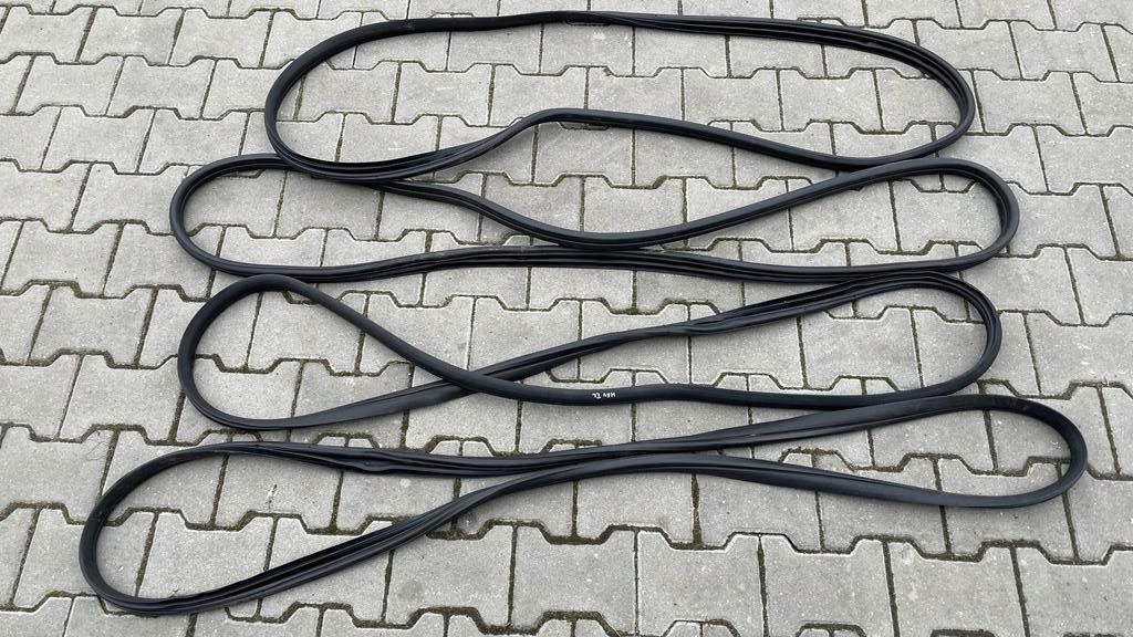 фото №1, Honda hr-v ii 15- прокладка кузовна двері