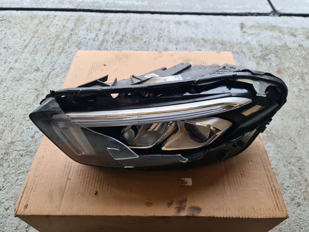 фото №1, Лампа ліва лівий перед mercedes a-klasa w177