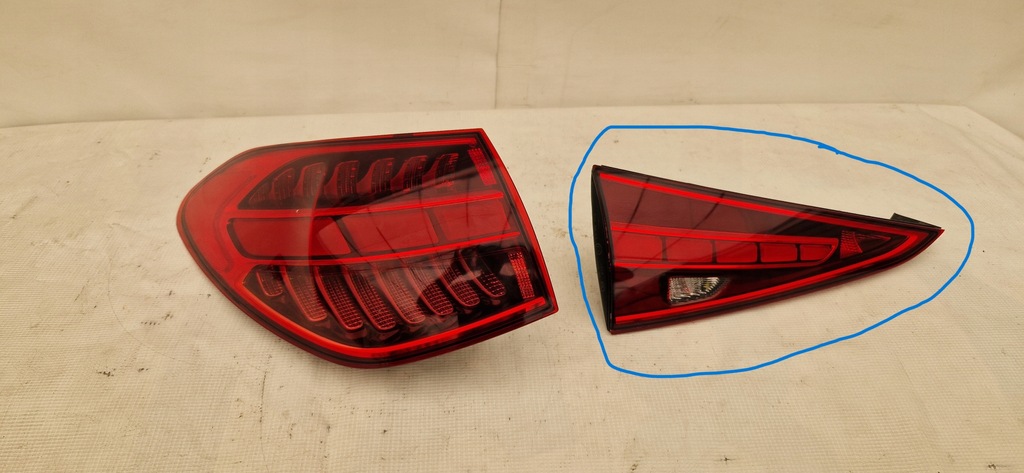 фото №1, Mercedes c-klasa 206 kombi лампа задня ліва w кришка