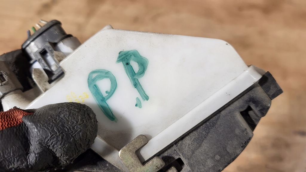 фото №5, Замок правый перед citroen c3 i 02- hb 5d 4 pin