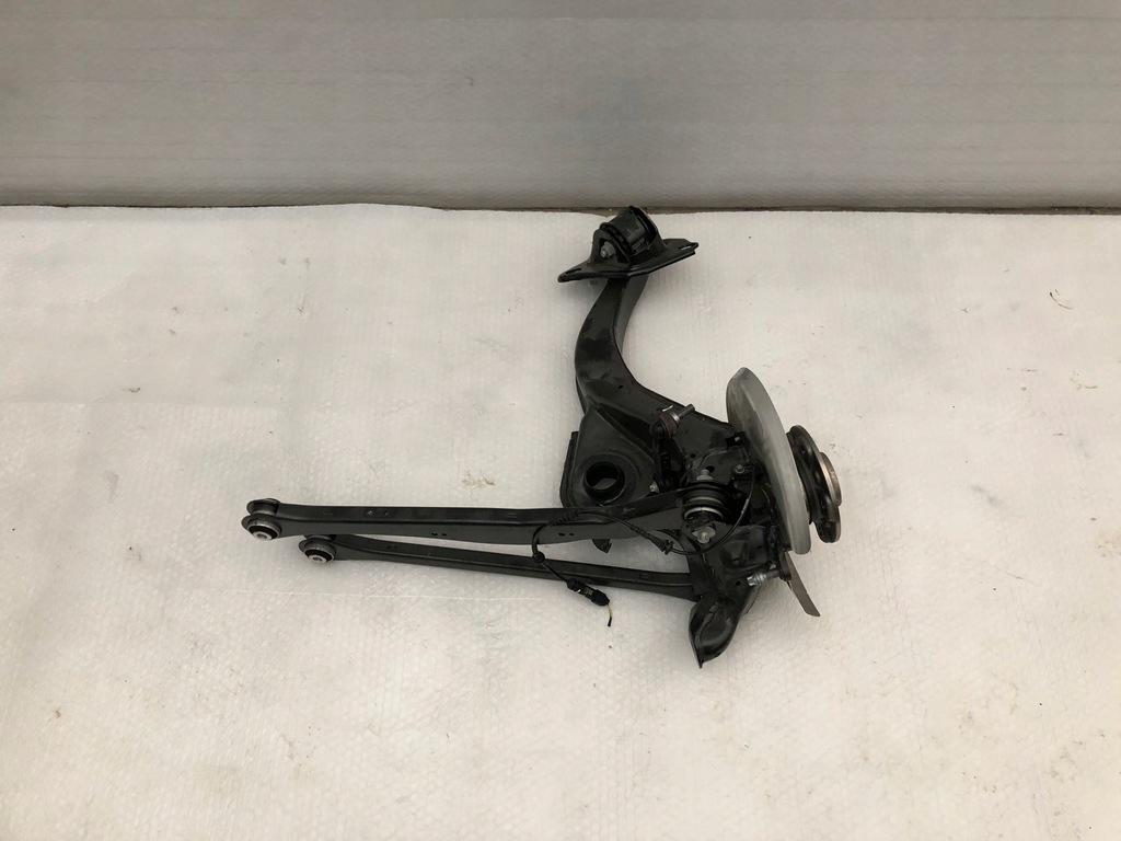 фото №1, Поворотний кулак важіль ступиця mini f55 f56 f57 правий задня