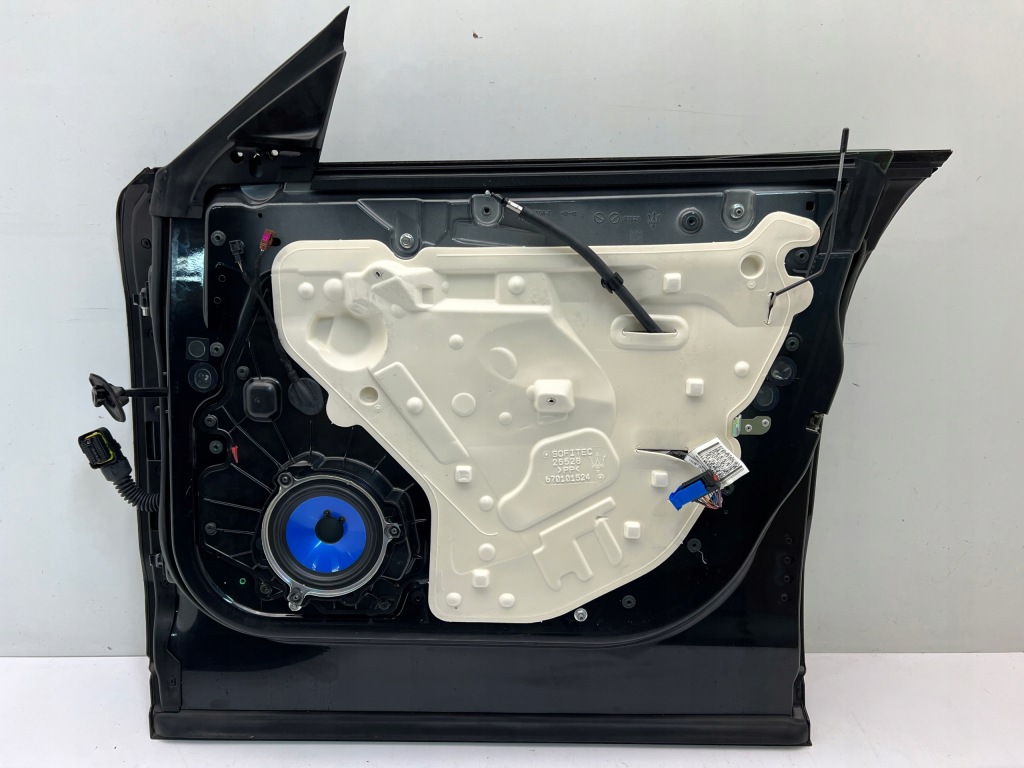 Maserati levante дверь передние правое перед оригинал демонтаж 16- в Украине