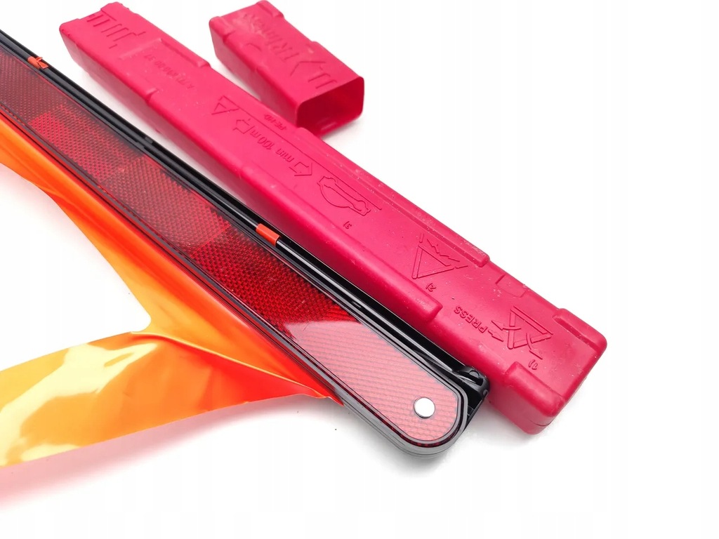 фото №11, Mercedes-benz a-class треугольник предупредительный 2019 хэтчбек 4/5dr a1718900097