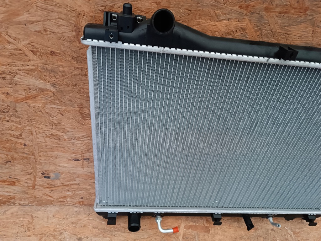 Радіатор води suzuki grand vitara 2005- 2.0 бензин 17700-65j10 Доставка