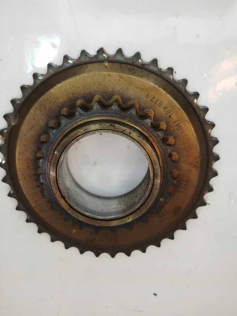 фото №1, Колесо зубчасте розподільного валу audi a8 d4 06e109077e