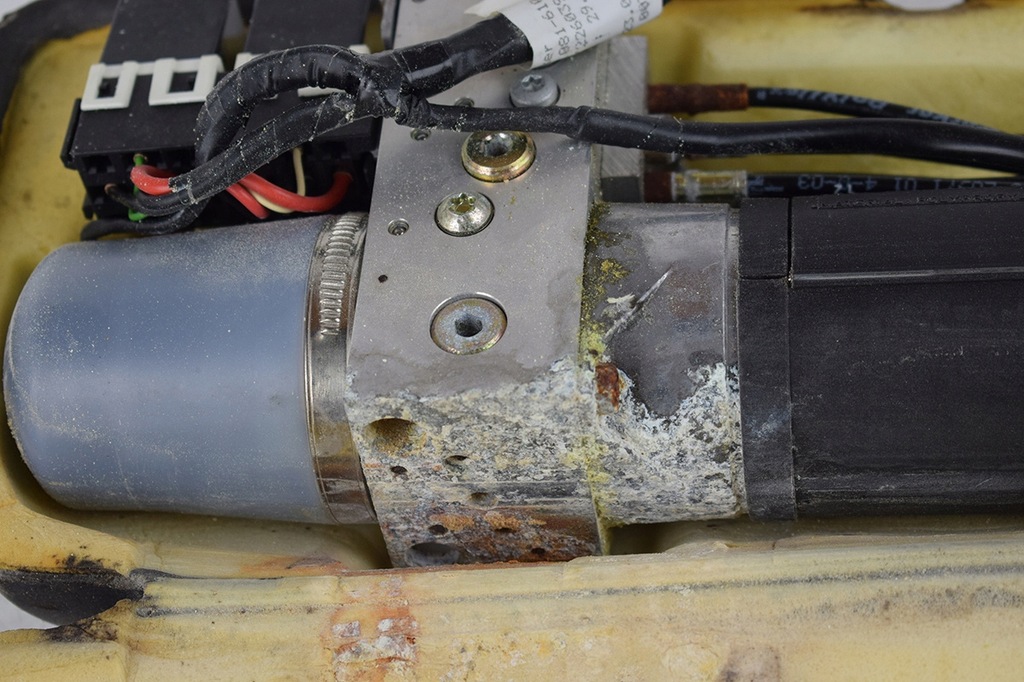 фото №5, Насос крыша peugeot 307 cc 10562130106