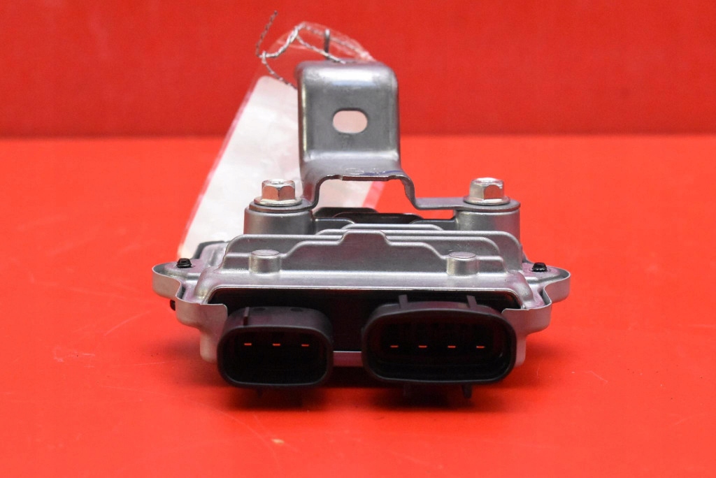 фото №6, Блок керування модуль насоса пального 89571-10010 toyota yaris cross 1.5 vvt-ie 20-