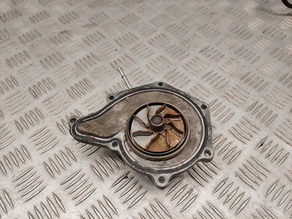 фото №1, Audi q7 4m с передний насоса wody