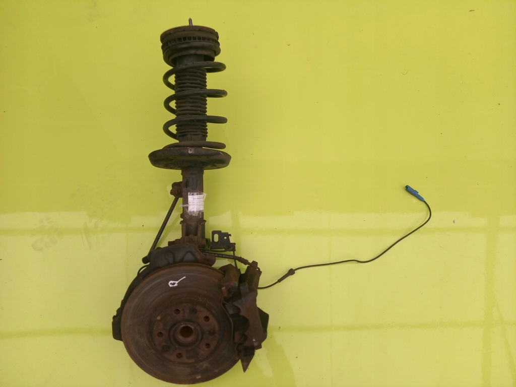 фото №1, Поворотный кулак макферсон правый перед 2.0 hdi peugeot 508 i