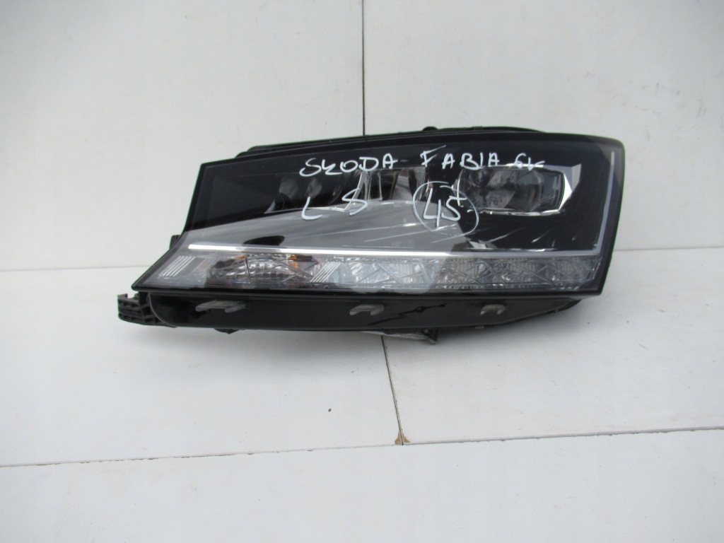 фото №1, Skoda fabia iii 3 6v lift 18- лампа full led левая