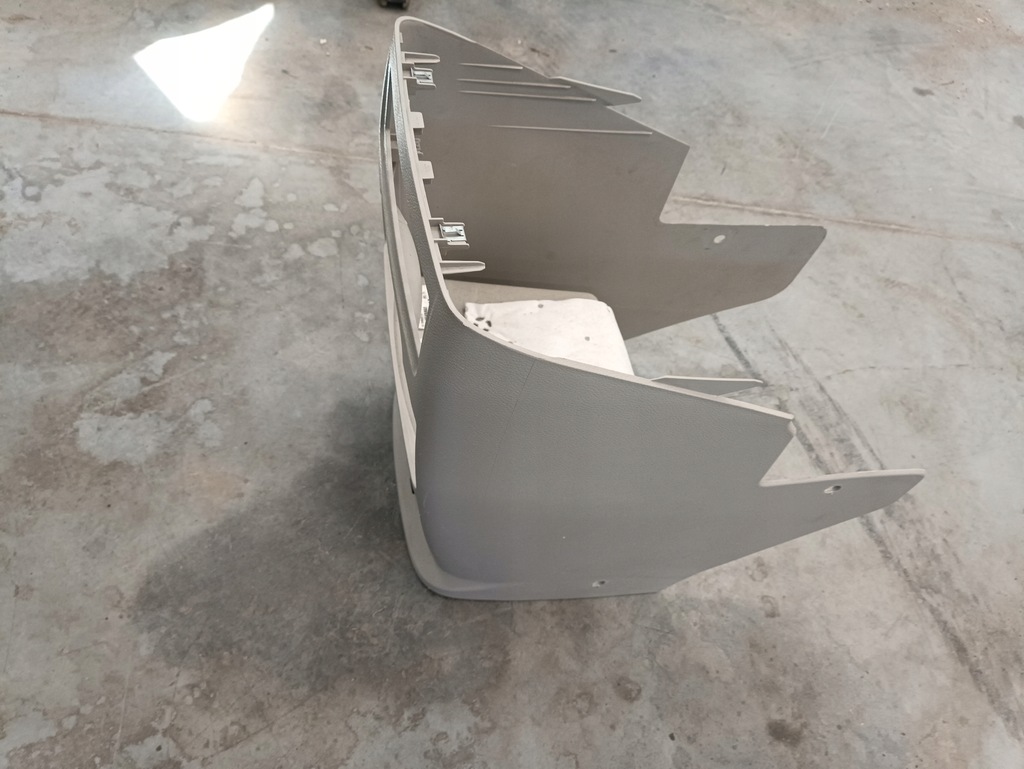 фото №9, Dodge grand caravan туннель средний консоли