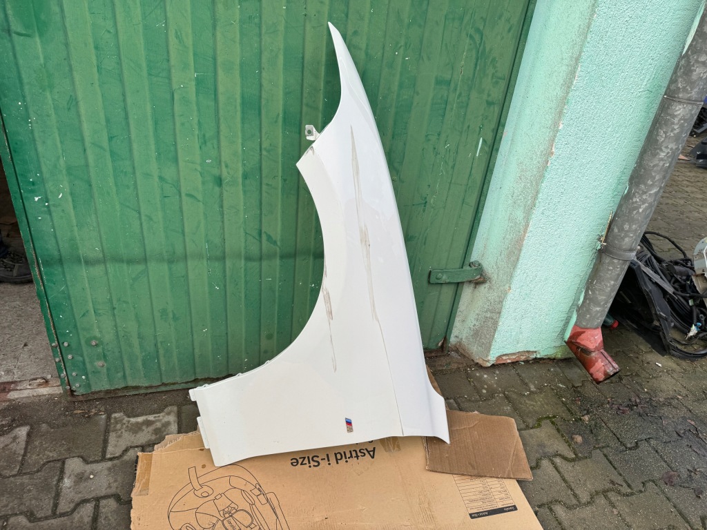 Bmw 1 f20 крыло  передний левое  оригинальный Недорого