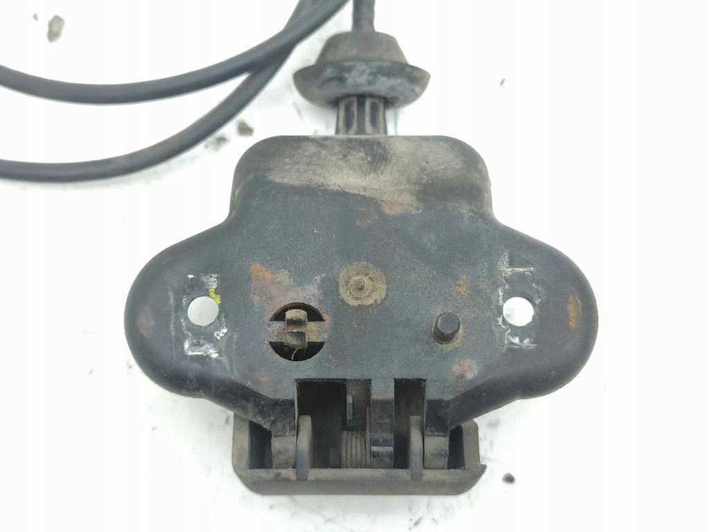 фото №6, Chrysler town & country v 2008 ручка кронштейн открывания передней капот