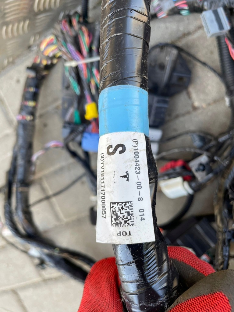 Tesla model s электропроводка салона eu. 2017r. 1004417 Оригинал