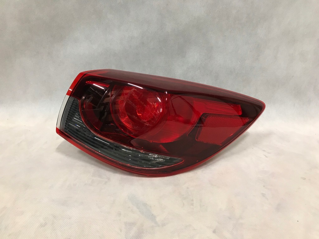 фото №1, Mazda 2 dj lift 18- лампа задняя правая europa!