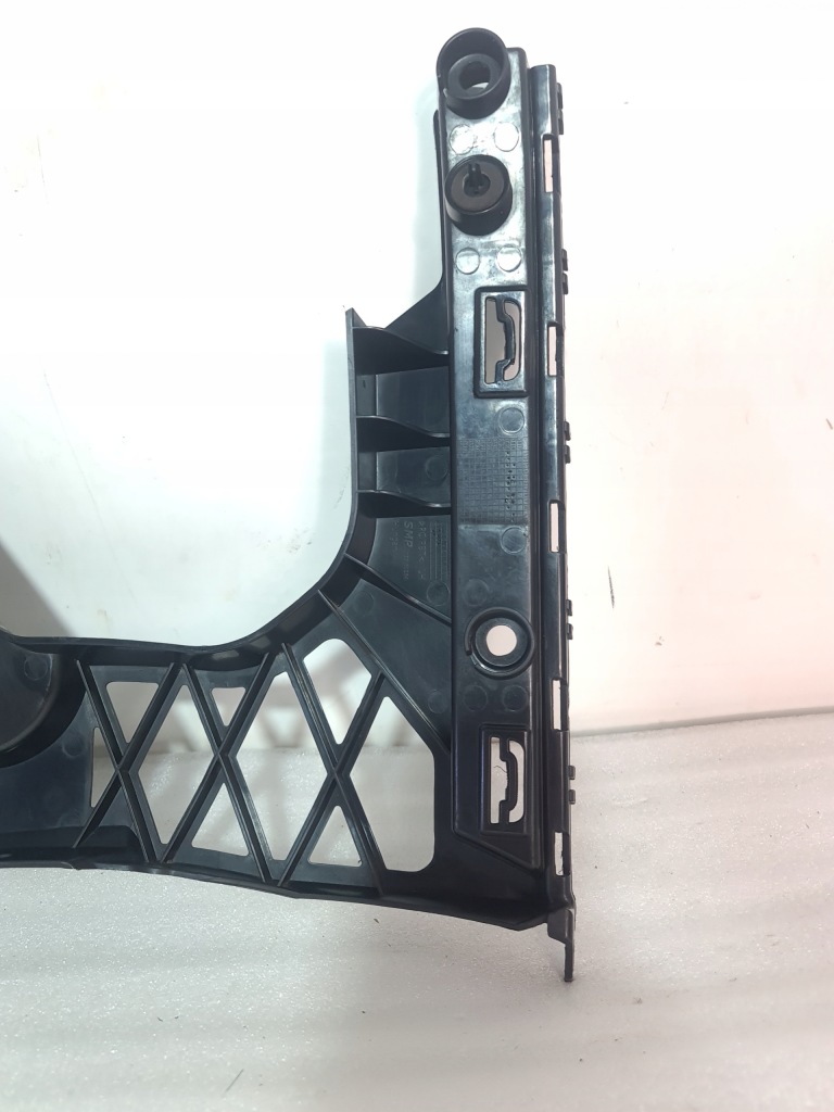 Напрямна кронштейн бампера лівий задній mercedes cla 118 Зі Шроту