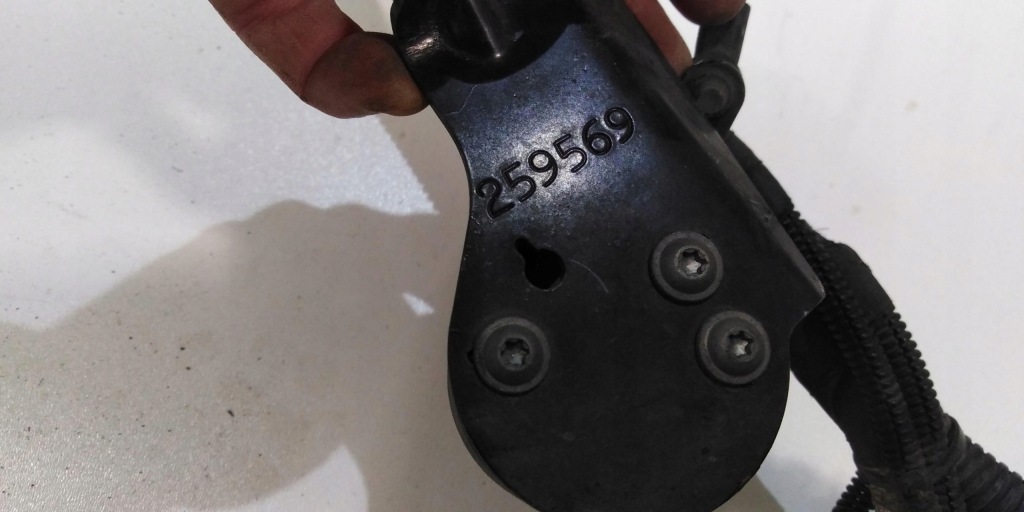 Ferrari f8 датчик вирівнювання світла 28169213 259265 Зі Шроту