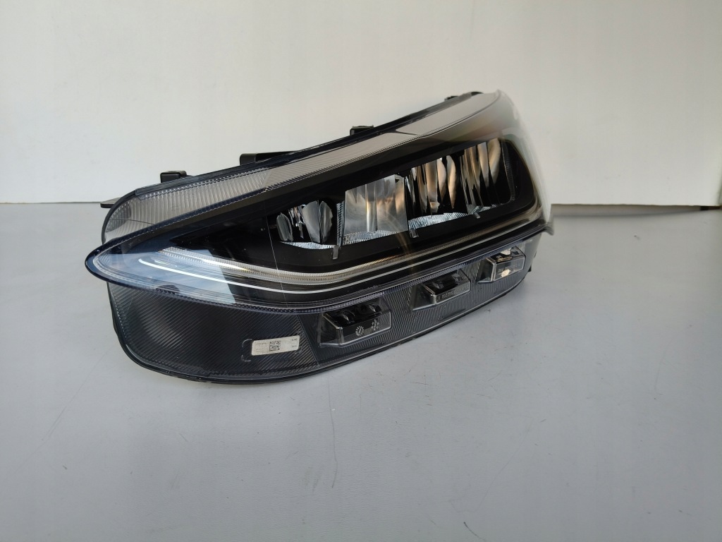 Купити Фара ліва фара ford focus mk4 22- рестайлінг  full led