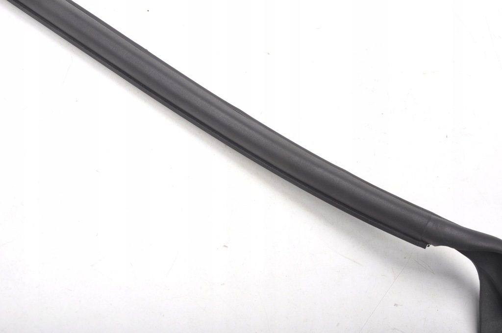 фото №7, Mclaren 650s прокладка дверь правый перед