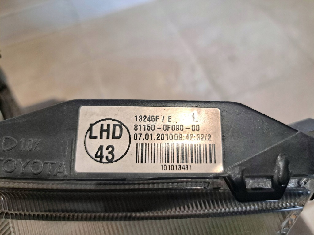 фото №6, Toyota verso 2009 перед сторона ліва лампа передня