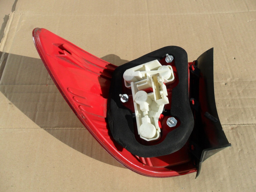 фото №12, Bmw 3 touring e91 лампа левая задняя 7160061