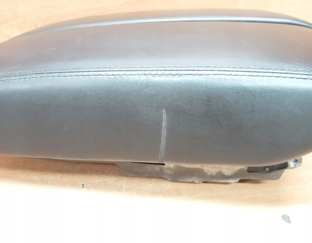 фото №8, Подлокотник audi a8 d4