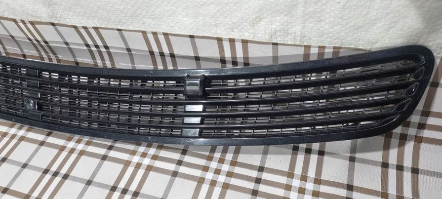 фото №7, Решітка впуск повітря na капот mercedes w211 cls