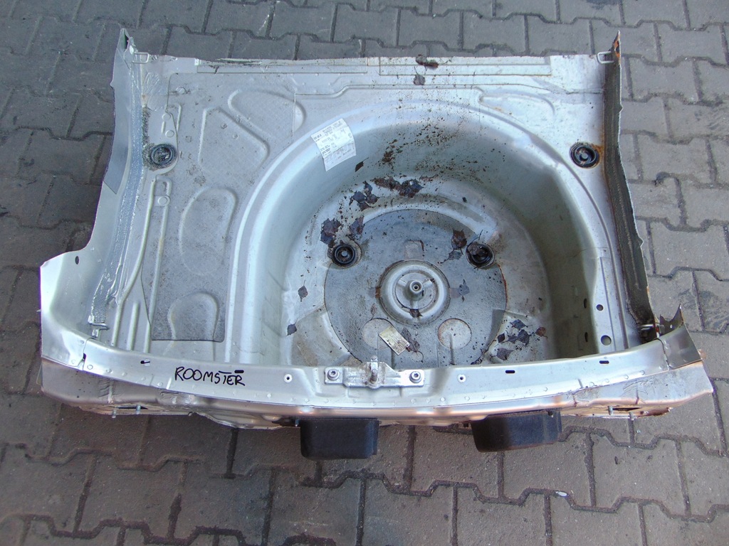 фото №1, Skoda roomster 5j praktik pas задняя стена пол