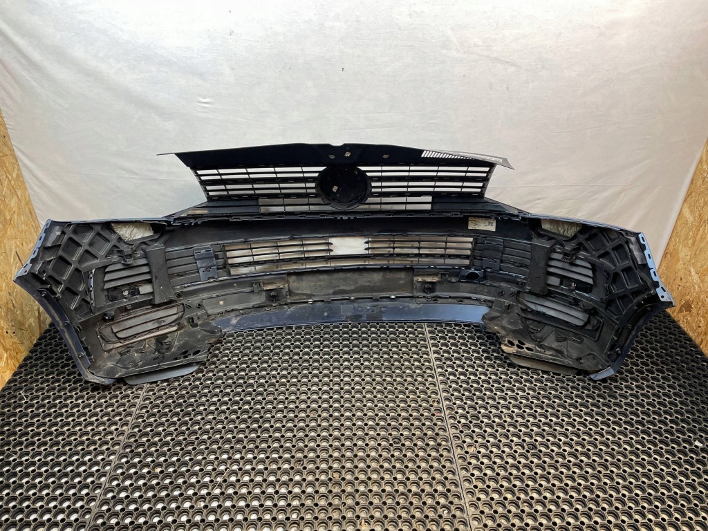 Бампер перед передній під  pdc решітка радіатора vw transporter t6 multivan 2015- Недорого