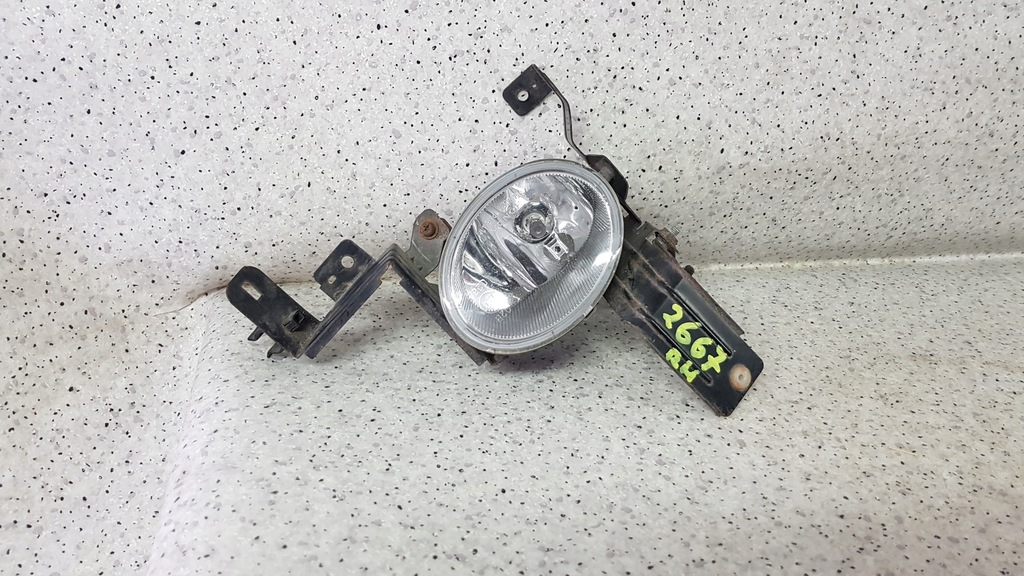 фото №1, Honda legend kb1 правый противотуманная фара + кронштейн 2667