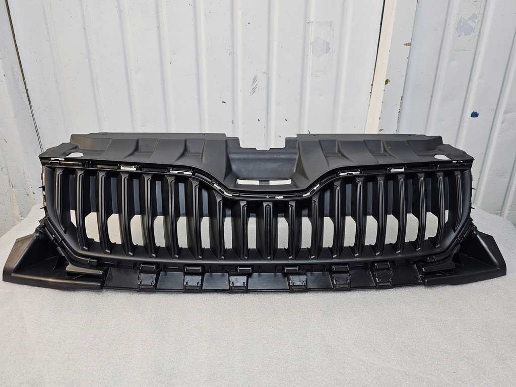 фото №1, Решётка радиатора решётка радиатора skoda fabia iii 3 6v0853653