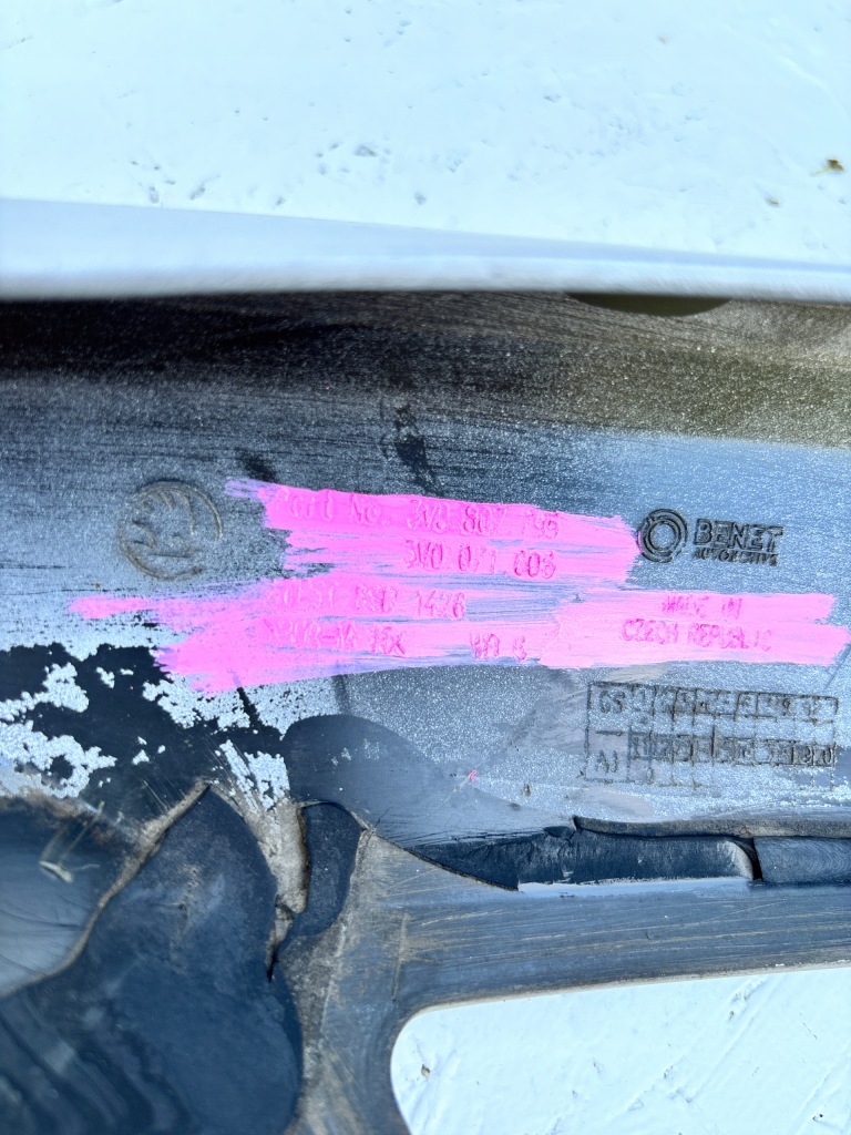 Skoda superb iii lift 19- накладка бампера перед 6v0807795 Доставка