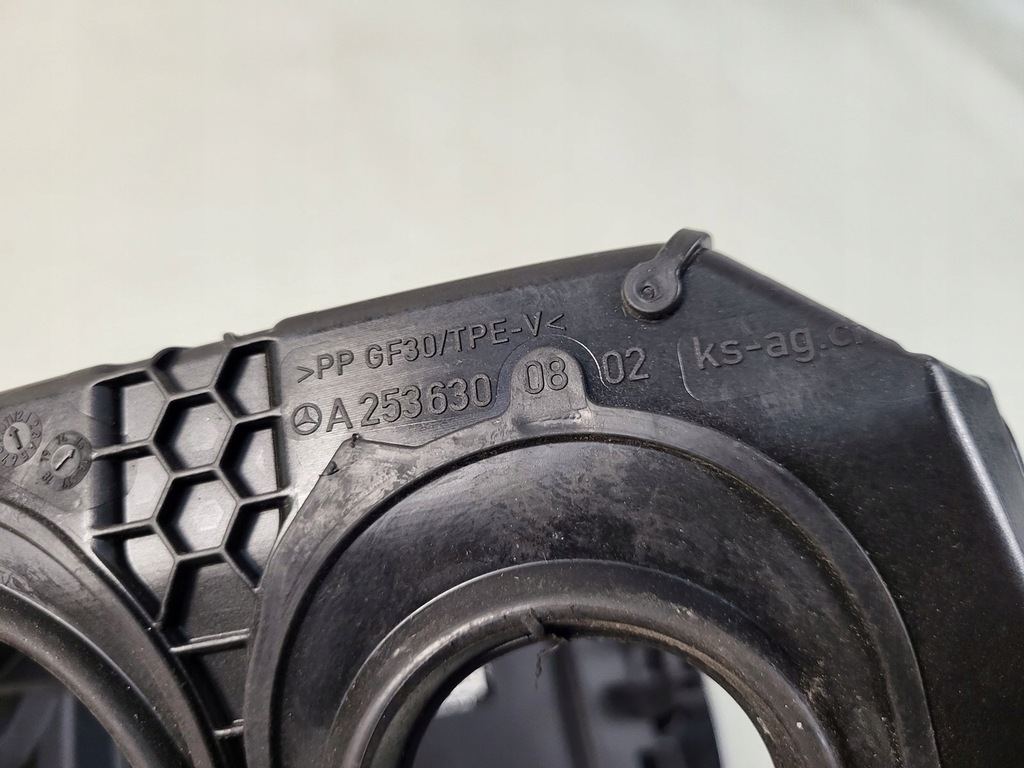 фото №12, Крышка заливной топлива 040 mercedes glc x253 w253 a2536300802