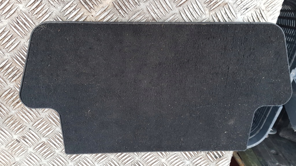 фото №3, Citroen c4 i picasso крышка бардачка пол