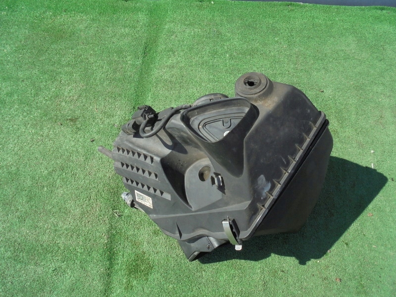 фото №10, Audi a6 c6 2,7 3,0 корпус фільтра 059133835e