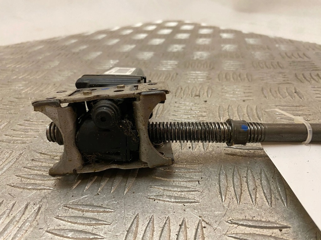 фото №11, Mercedes-benz gle amg w166 - c292 моторчик регулювання сидіння