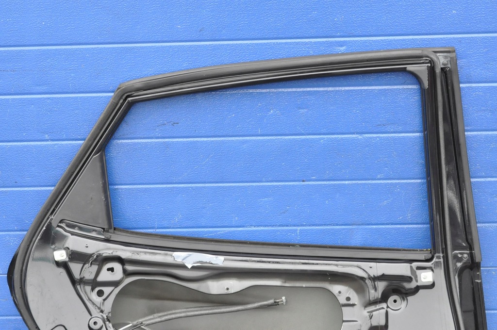 фото №9, Hyundai ix35 дверь левый задняя левая задние 1k