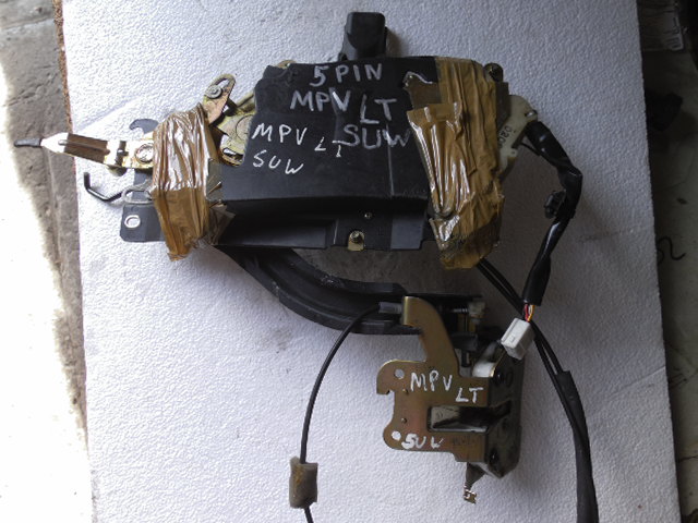 фото №1, Замок дверь раздвижных левый задняя mazda mpv 5 pin