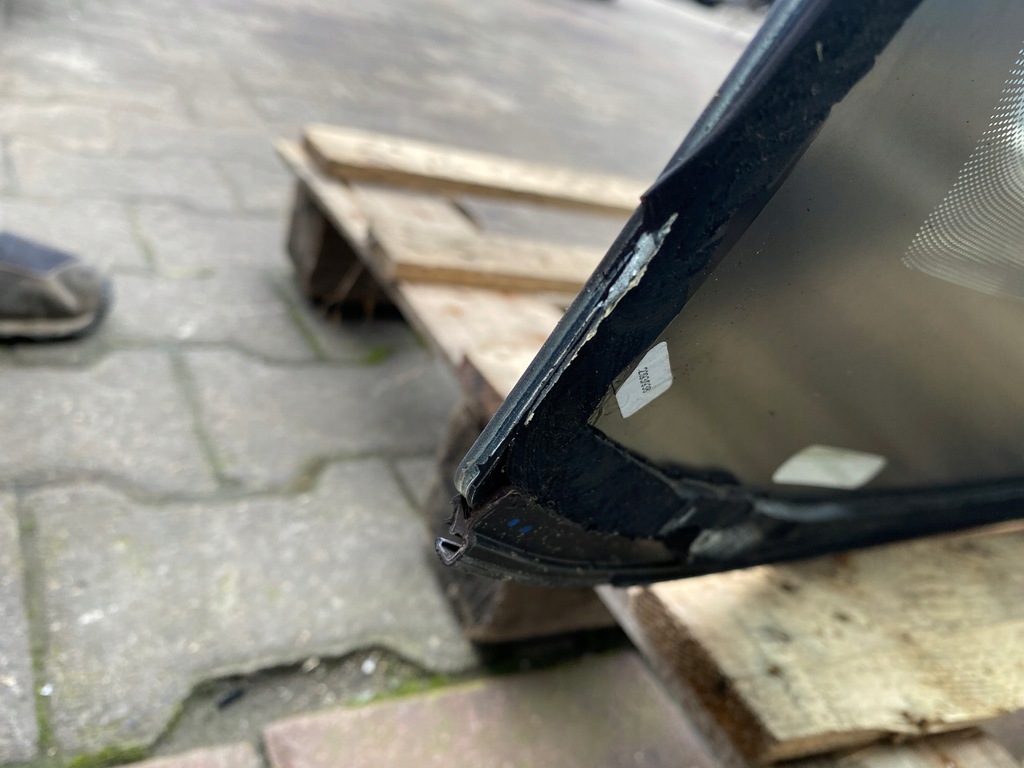 фото №4, Audi a4 b9 стекло передняя