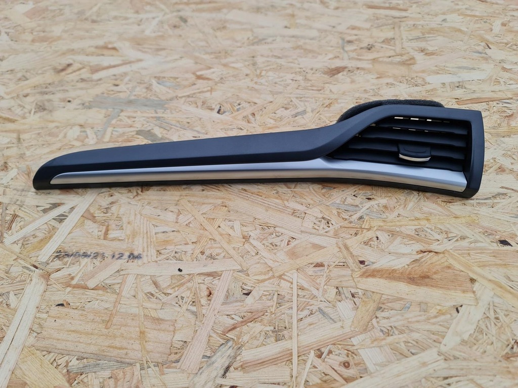 фото №1, Решётка обдув молдинг mondeo mk5 es73-f04338-b