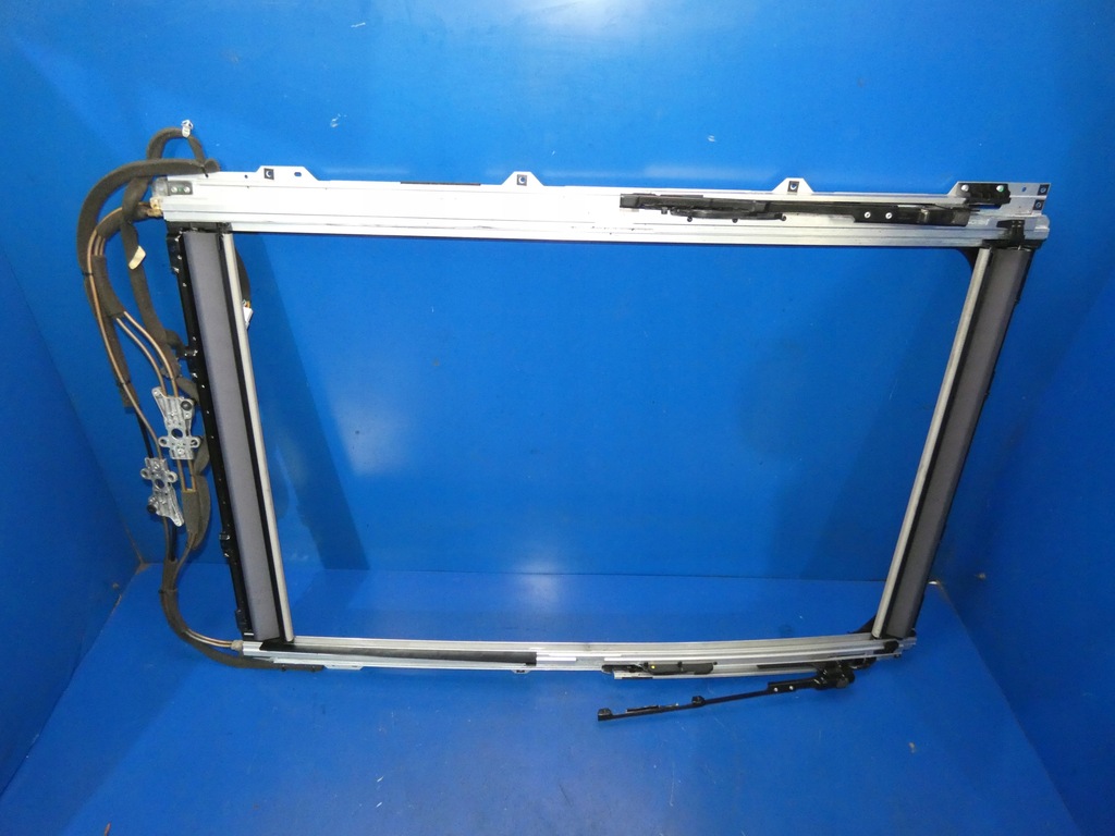 фото №1, Hyundai i40 kombi рамка каркас шторка люк