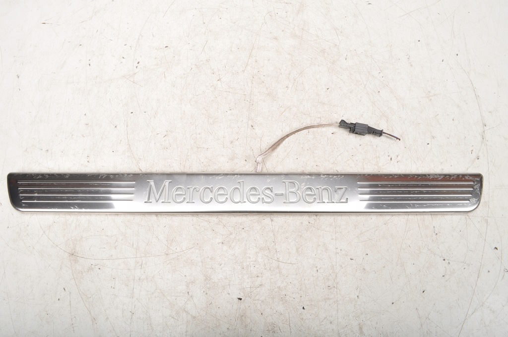 фото №1, Mercedes gla ii h247 молдинг порог левый перед 21r