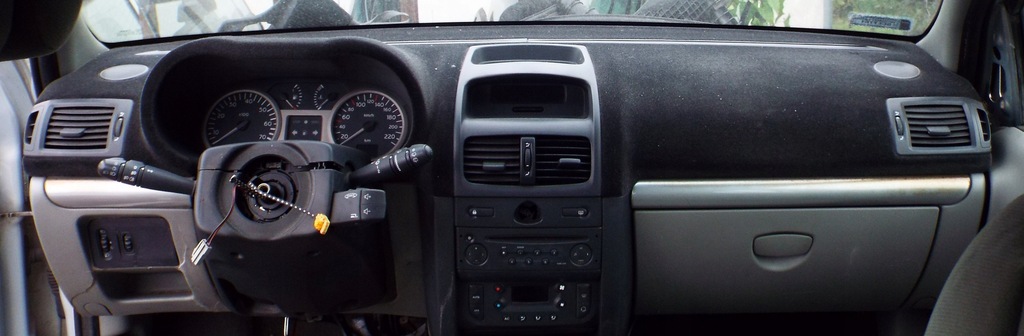 фото №1, Панель приладів консоль renault clio ii flok