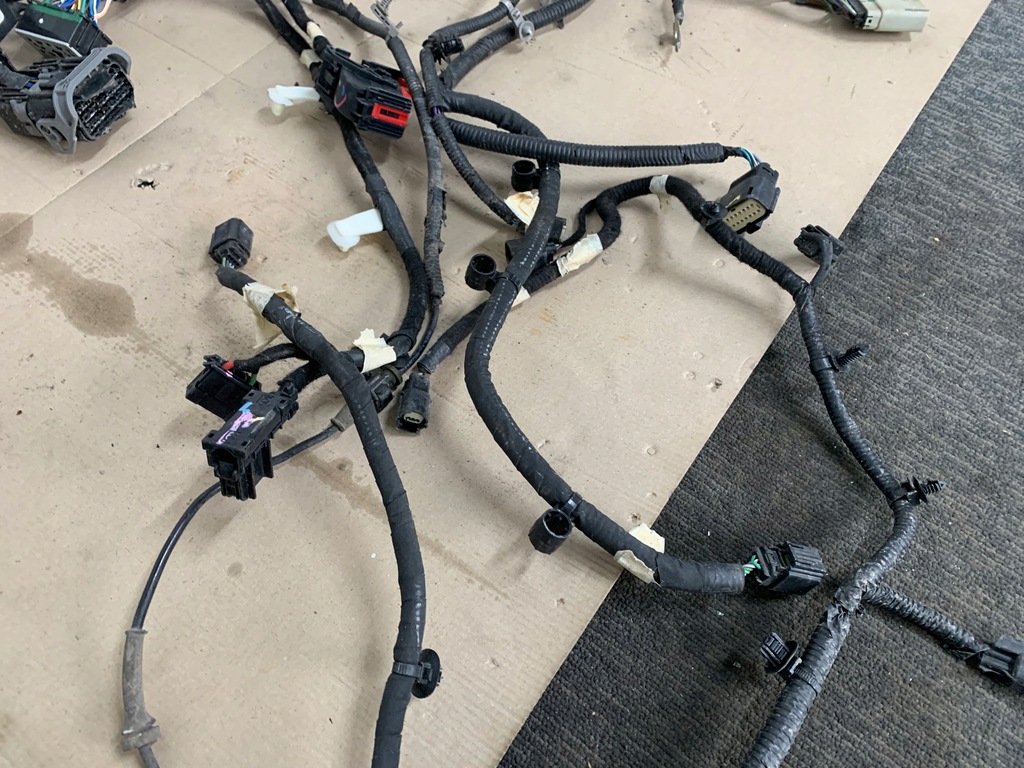 фото №12, Ford mustang mach-e rwd 75.7kwh жгут электропроводка отсек двигателя