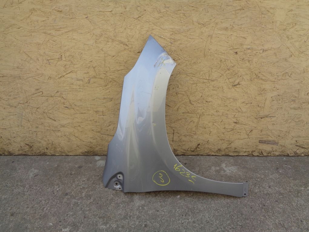 фото №1, Peugeot 2008 крила передній правий